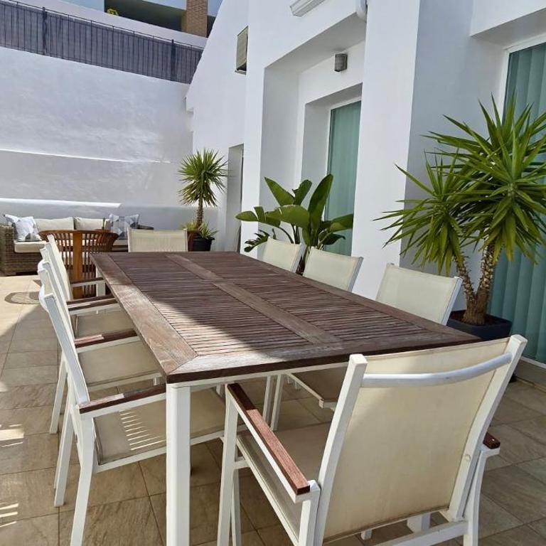 Scandinavian Modern Villa in Benalmádena - Villa - 73