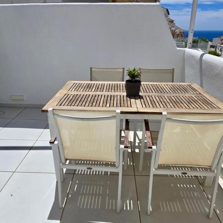 Scandinavian Modern Villa in Benalmádena - Villa - 74