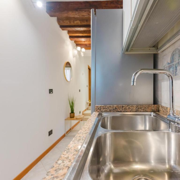 Mia Flat - 10 min from Venice Train Station - Appartamento Deluxe con 1 Camera da Letto - 20