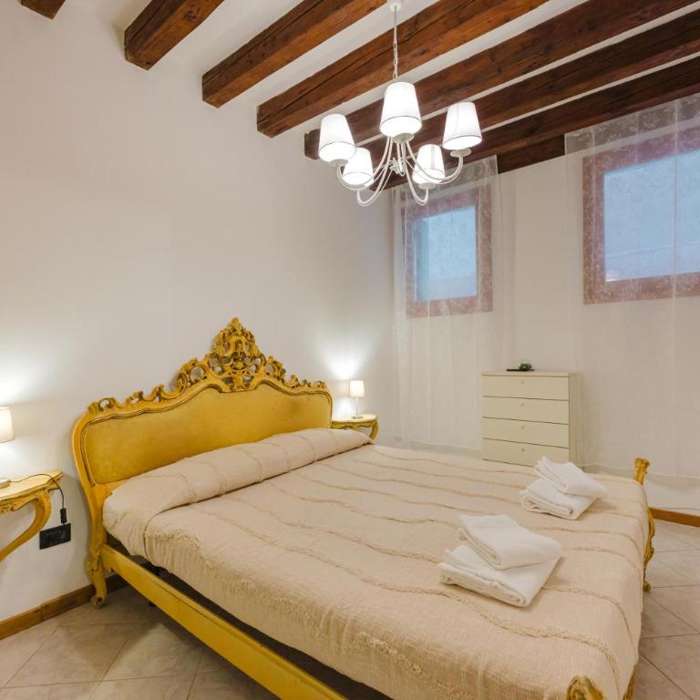 Mia Flat - 10 min from Venice Train Station - Appartamento Deluxe con 1 Camera da Letto - 28