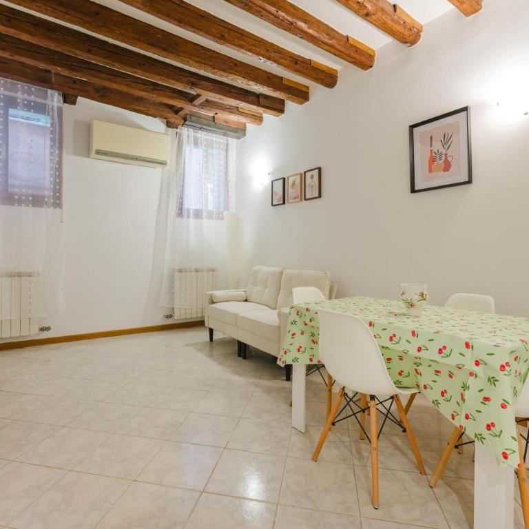 Mia Flat - 10 min from Venice Train Station - Appartamento Deluxe con 1 Camera da Letto - 16