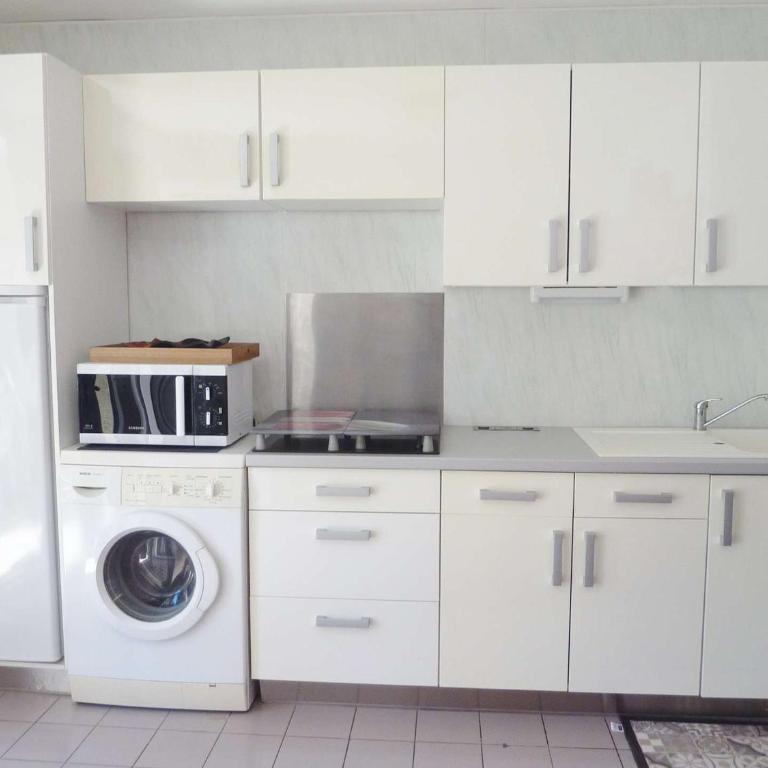 Appartement en Rez-de-Jardin Proche Plage avec Terrasse et Confort Moderne - FR-1-387-54 - Appartement (4 Adultes) - 9