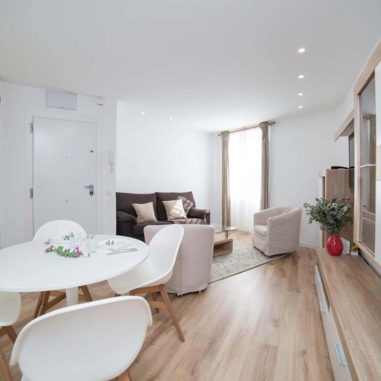 Spacest - Avinguda del Primat Reig A - Apartment - 3