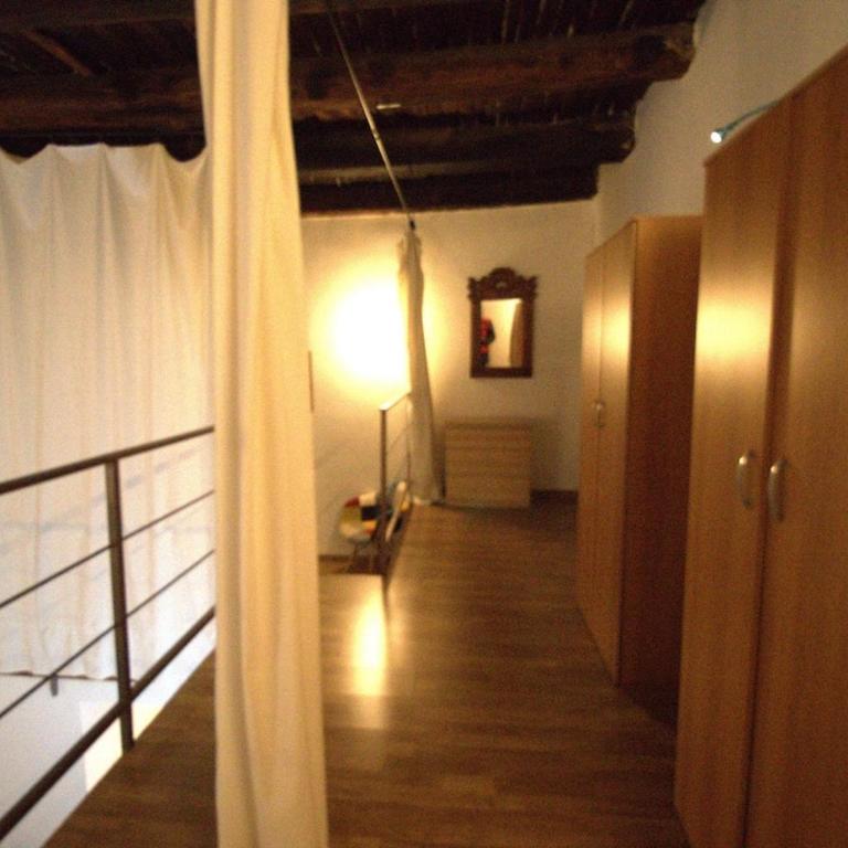 Cuore dei Tribunali - Apartment - Appartamento con 3 Camere da Letto - 46