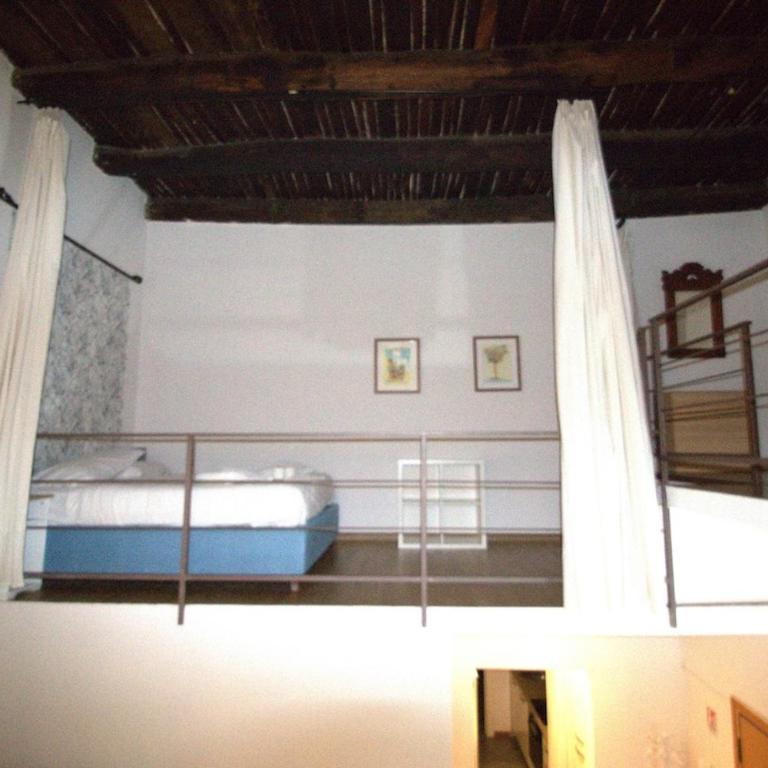 Cuore dei Tribunali - Apartment - Appartamento con 3 Camere da Letto - 57