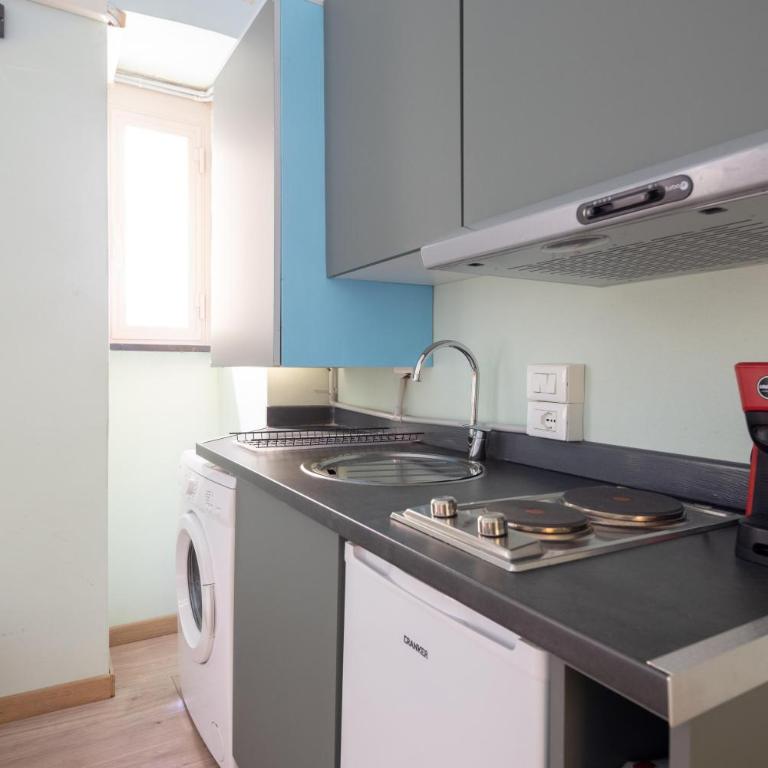 193Gramsci Comfort Apartment 2 plus 2 guests City center location Near ferries and Portovenere bus Flexible space with adjacent unit - Appartamento con 1 Camera da Letto - 3