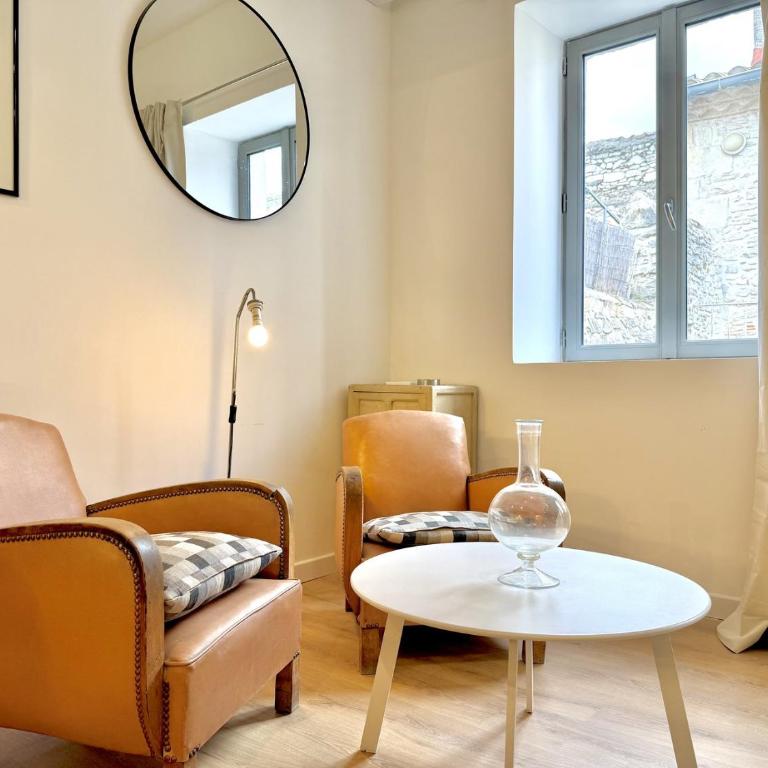 Les Suites du Richelieu, climatisées , 4 pers,à Nîmes - Appartamento con 2 Camere da Letto - 3