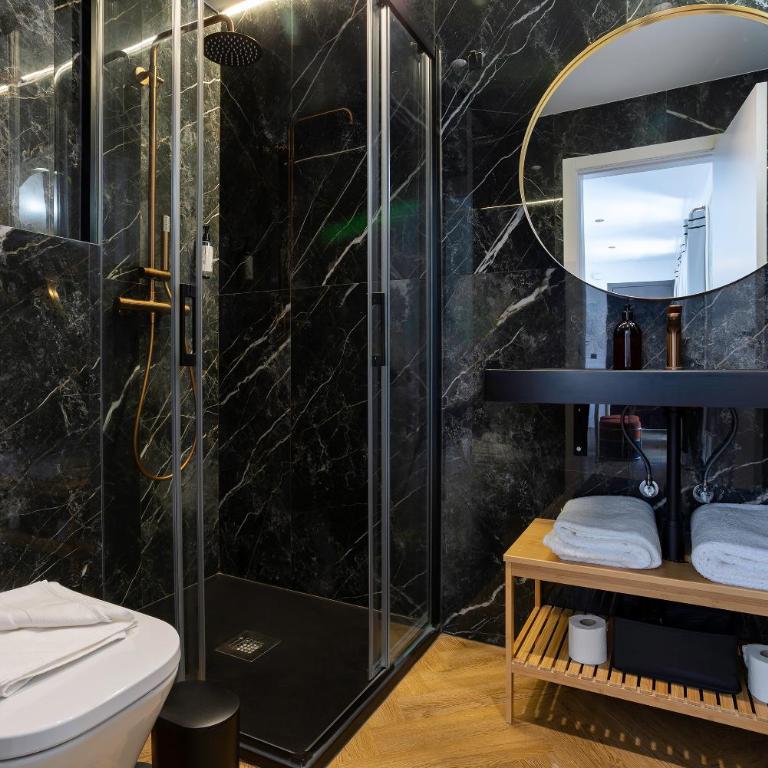 CSE MS Museo Select - Two-Bedroom Apartment - 32