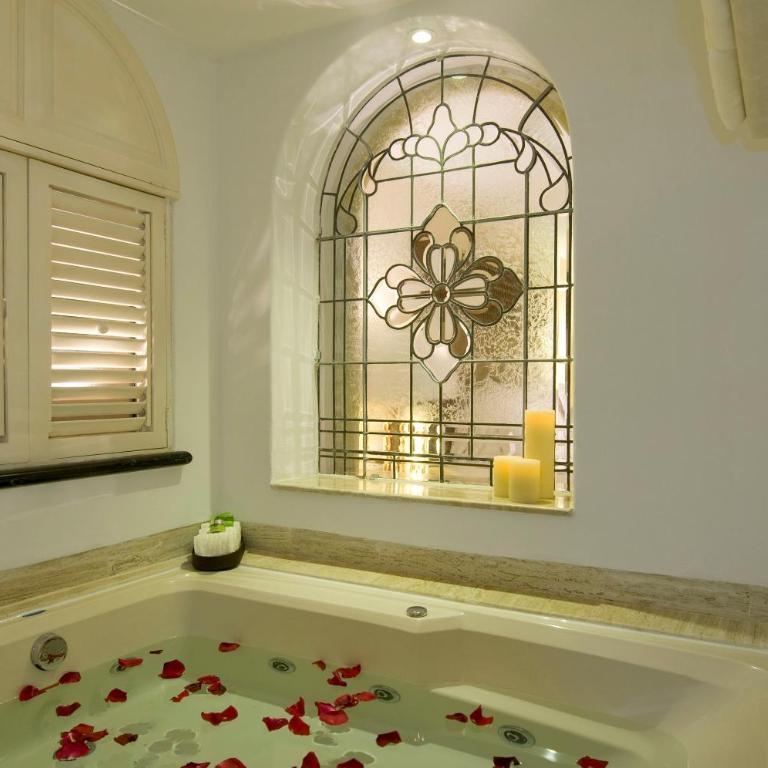 Grand Fiesta Americana Coral Beach Cancun - All Inclusive - Infinite Ocean Front Honeymoon Master Suite - 2