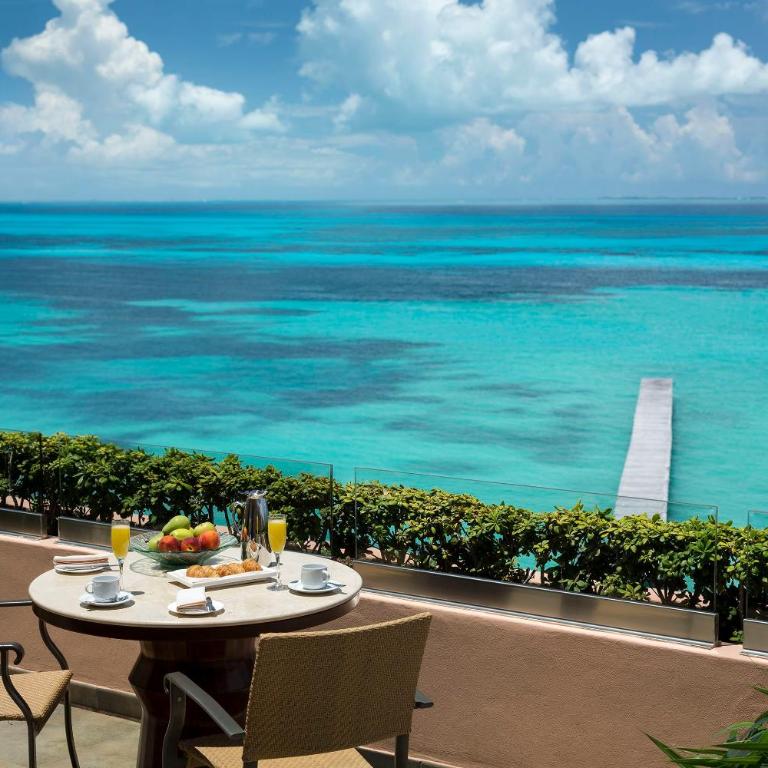 Grand Fiesta Americana Coral Beach Cancun - All Inclusive - Infinite Ocean Front Honeymoon Master Suite - 6