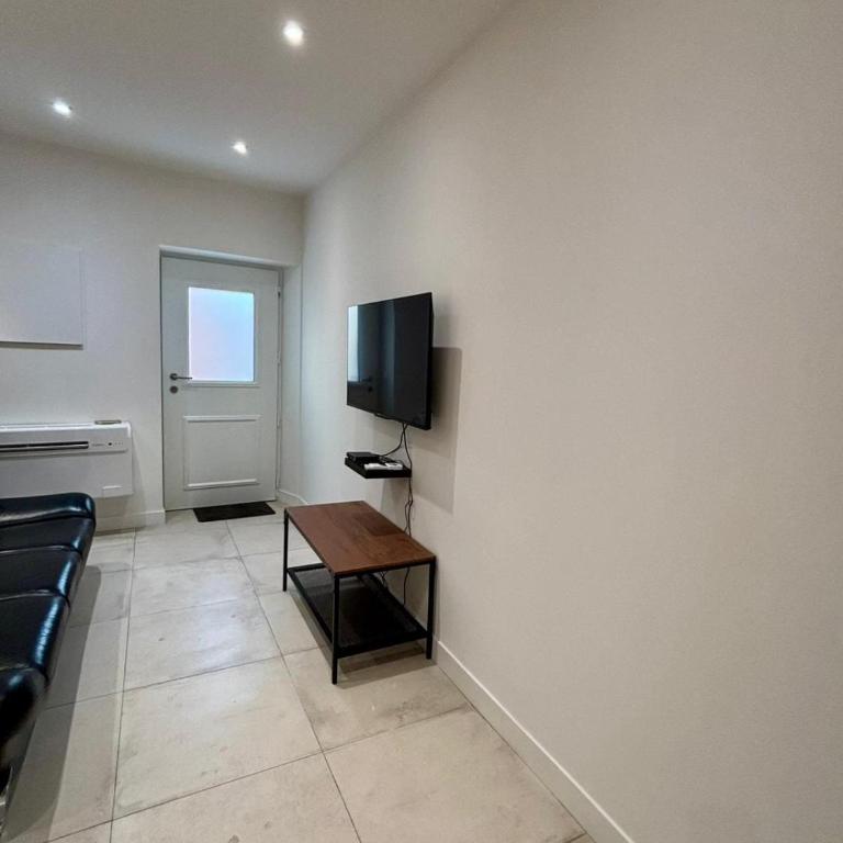 BRULEE - BRAND NEW - 2 room duplex WIFI, AC, central - Appartement 1 Chambre - 5
