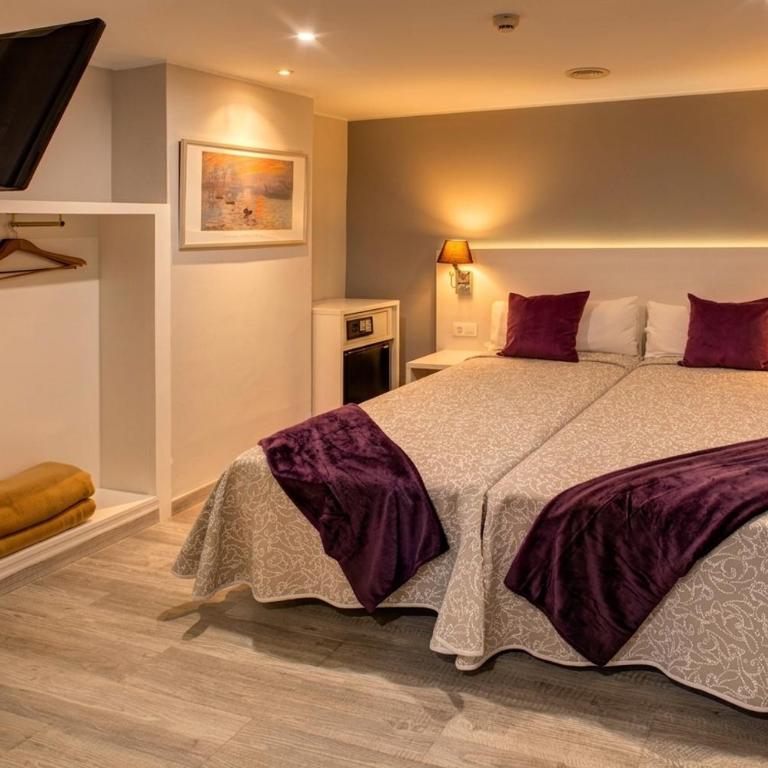 Hotel Nuevo Triunfo - Double or Twin Room - 4