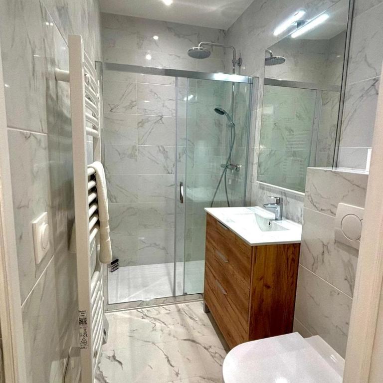 BRULEE - BRAND NEW - 2 room duplex WIFI, AC, central - Appartement 1 Chambre - 14