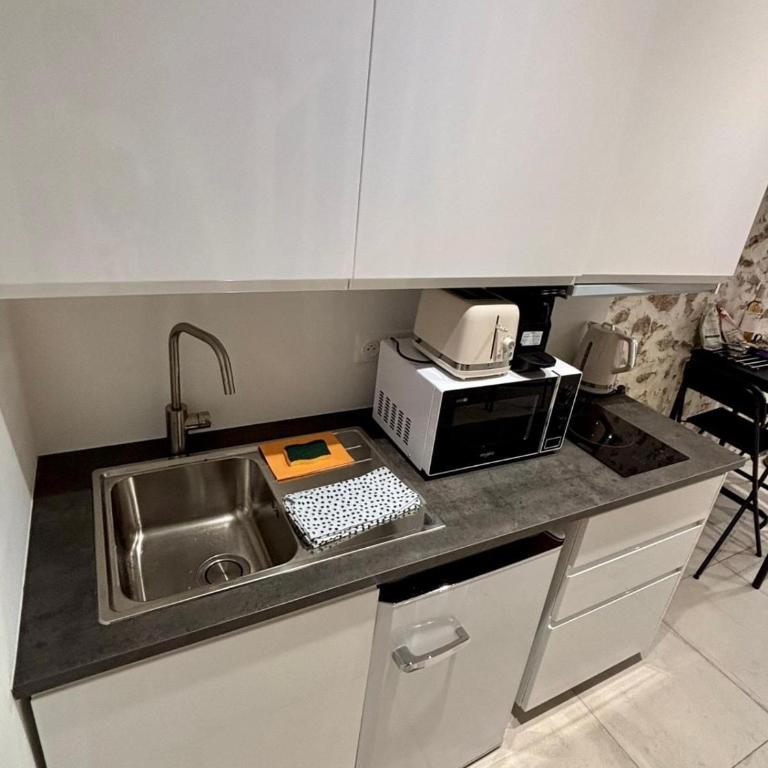 BRULEE - BRAND NEW - 2 room duplex WIFI, AC, central - Appartement 1 Chambre - 15