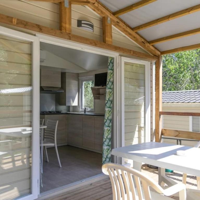 Camping 2 étoiles - Piscine - ccbgbhc - Mobile Home - 13