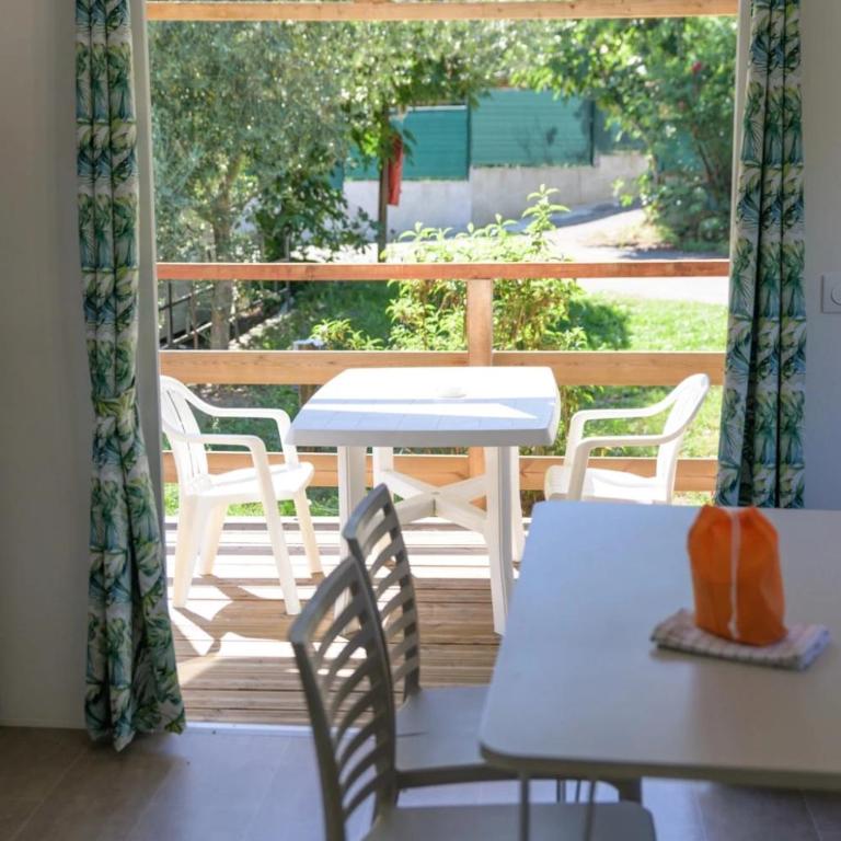 Camping 2 étoiles - Piscine - ccbgbhc - Mobile Home - 14