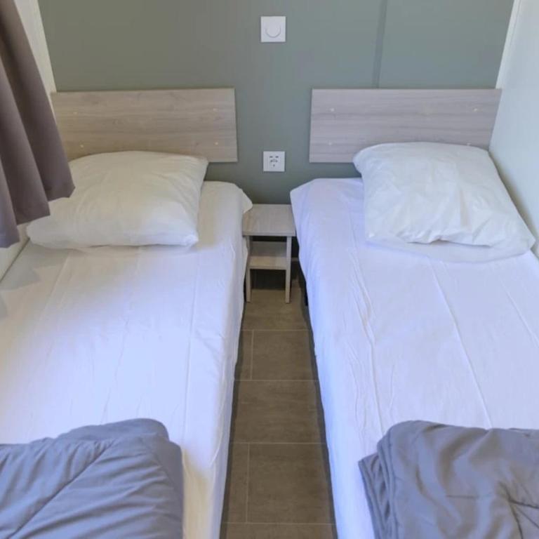 Camping 2 étoiles - Piscine - ccbgbhc - Mobile Home - 11