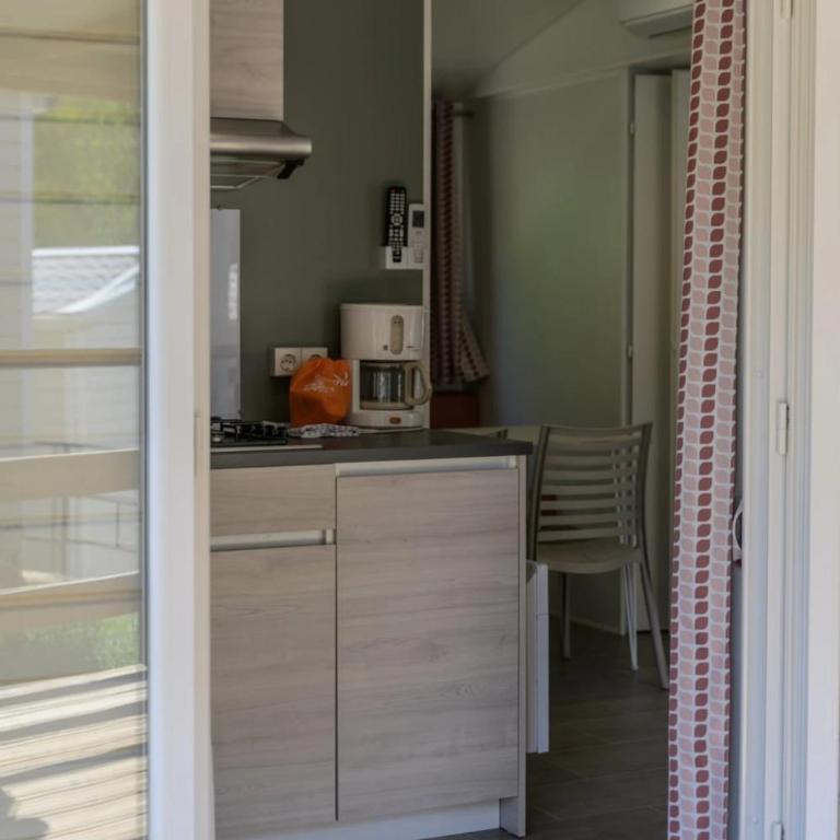 Camping 2 étoiles - Piscine - ccbgbhc - Mobile Home - 16