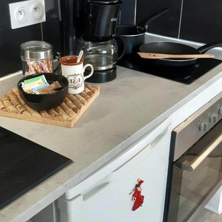 Studio cosy déco tropicale - 10 min gare & centre à pied - Apartamento de 1 dormitorio - 21