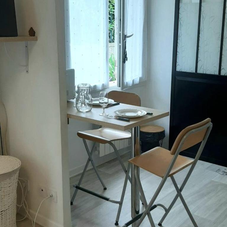 Studio cosy déco tropicale - 10 min gare & centre à pied - Apartamento de 1 dormitorio - 18