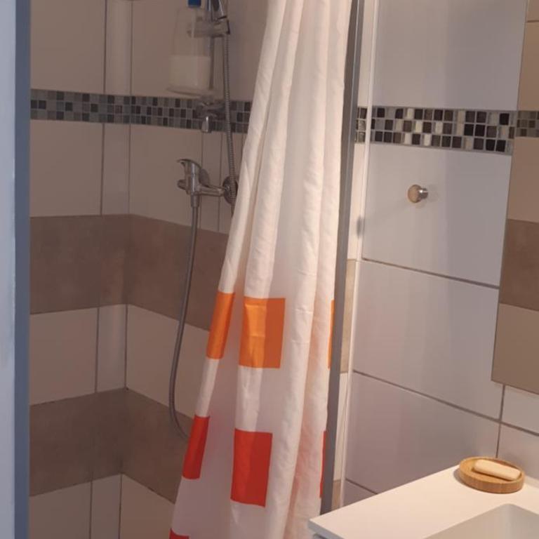 Studio cosy déco tropicale - 10 min gare & centre à pied - Apartamento de 1 dormitorio - 32