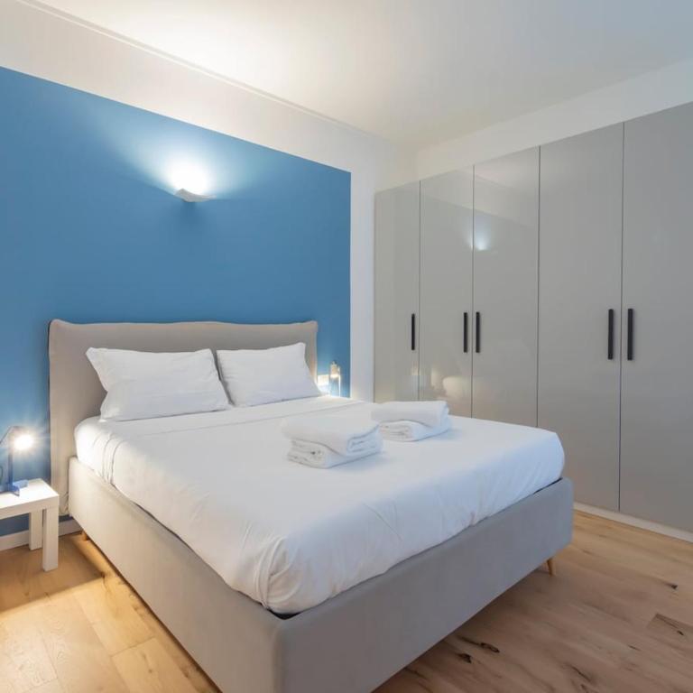 Xenia Milano - 2 rooms apt in Via Breno 1 - Appartamento con 2 Camere da Letto - 1