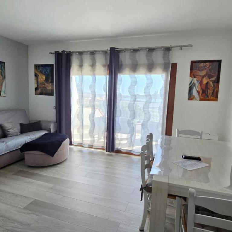MiraMare, wonderful apartment with a sea view! - Three-Bedroom Apartment - 8
