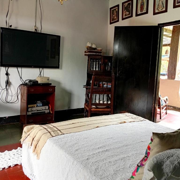 1920 Casa Campestre - Four-Bedroom House - 26