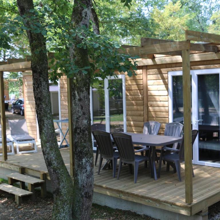 Camping Onlycamp du Lac du Marandan - Chalet - 1