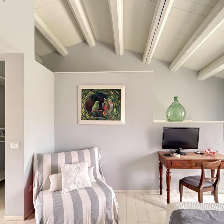 Sirolo Vacanze in Villa - Two-Bedroom Apartment with Garden View - 7