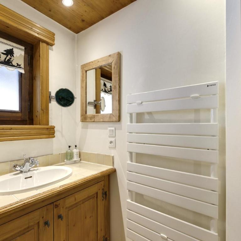 Nepenthe - beautiful ski-in ski-out 3 bed in exclusive location in Val d'Isere - Appartement 3 Chambres - 7