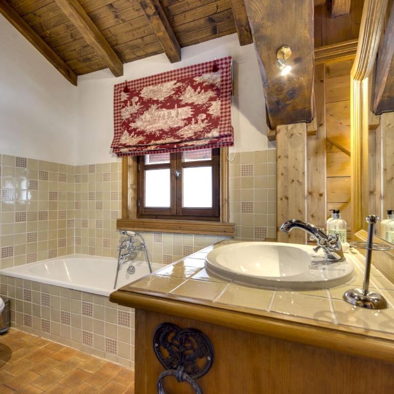 Nepenthe - beautiful ski-in ski-out 3 bed in exclusive location in Val d'Isere - Appartement 3 Chambres - 11