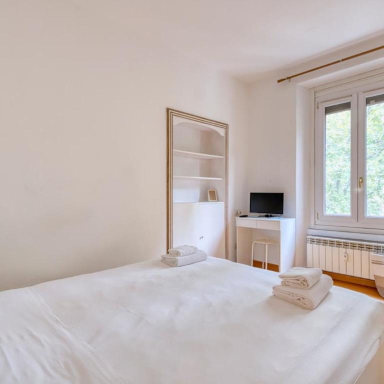 Xenia Milano - 3 rooms apt in Via Broggi 15 - Appartamento con 3 Camere da Letto - 1