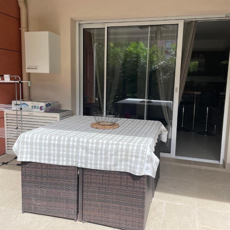 Bel appartement entier avec garage - Apartamento de 1 dormitorio - 10