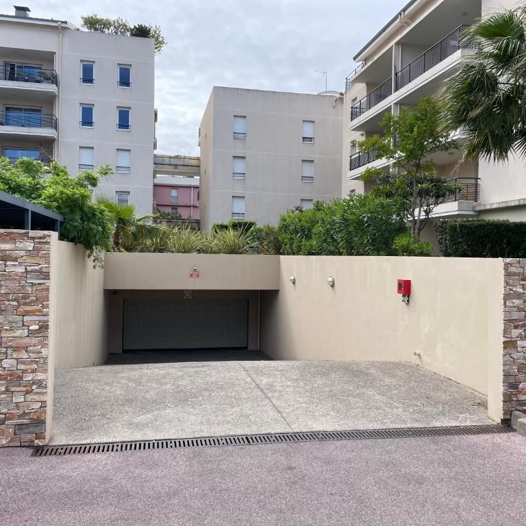 Bel appartement entier avec garage - Apartamento de 1 dormitorio - 9