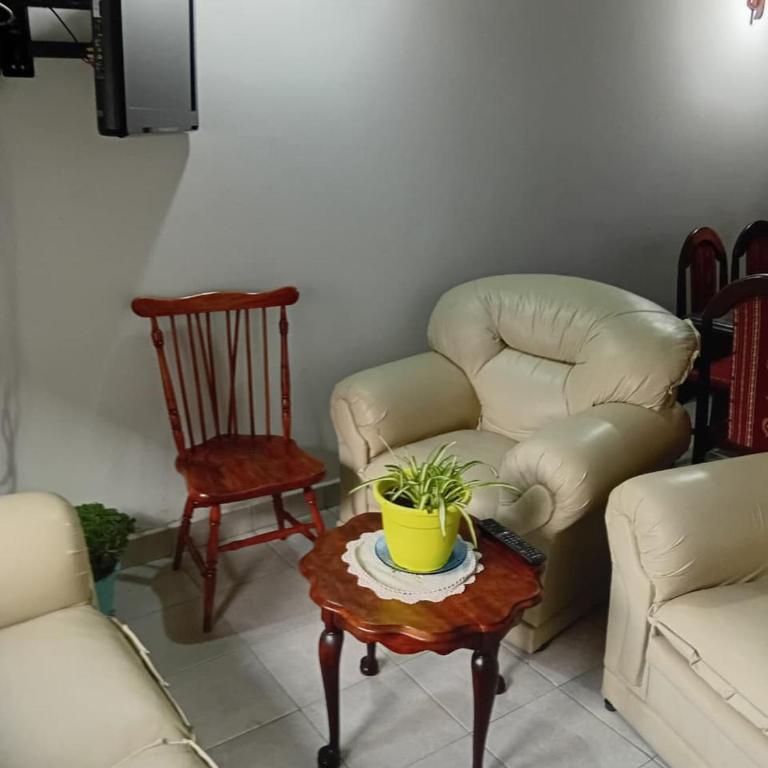 Casita interna Uriburu 1036 - Apartamento de 2 dormitorios - 3