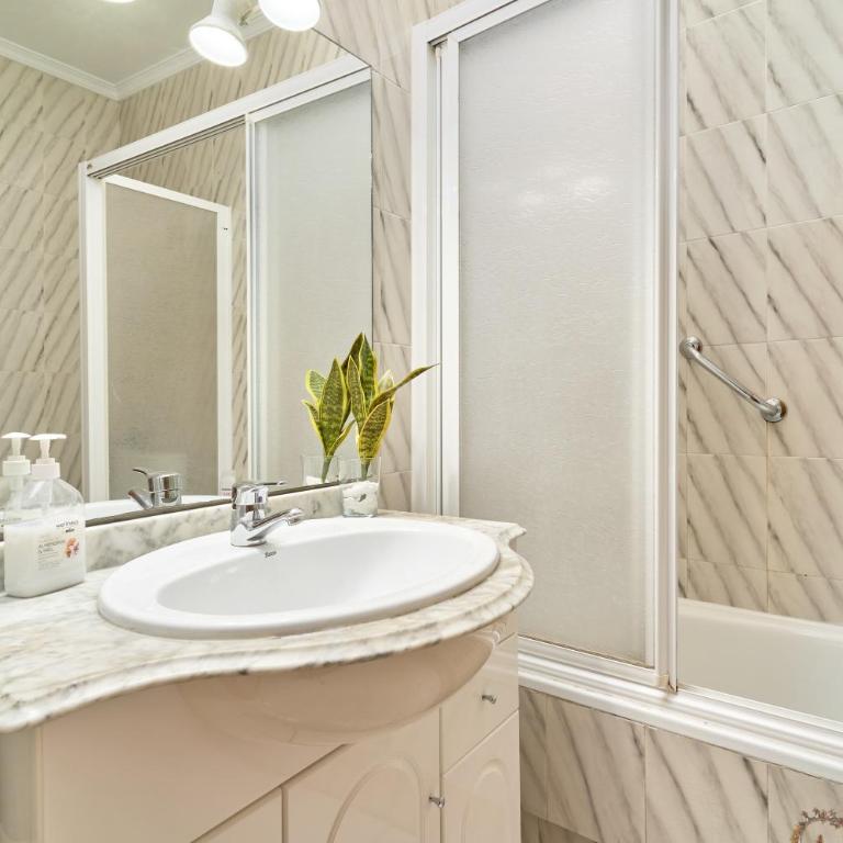 Animas 1 - Apartamento Deluxe de 2 dormitorios con balcón - 13