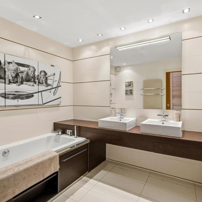 Villa d'exception avec SPA et amarrage privé à Port Grimaud - Villa - 18