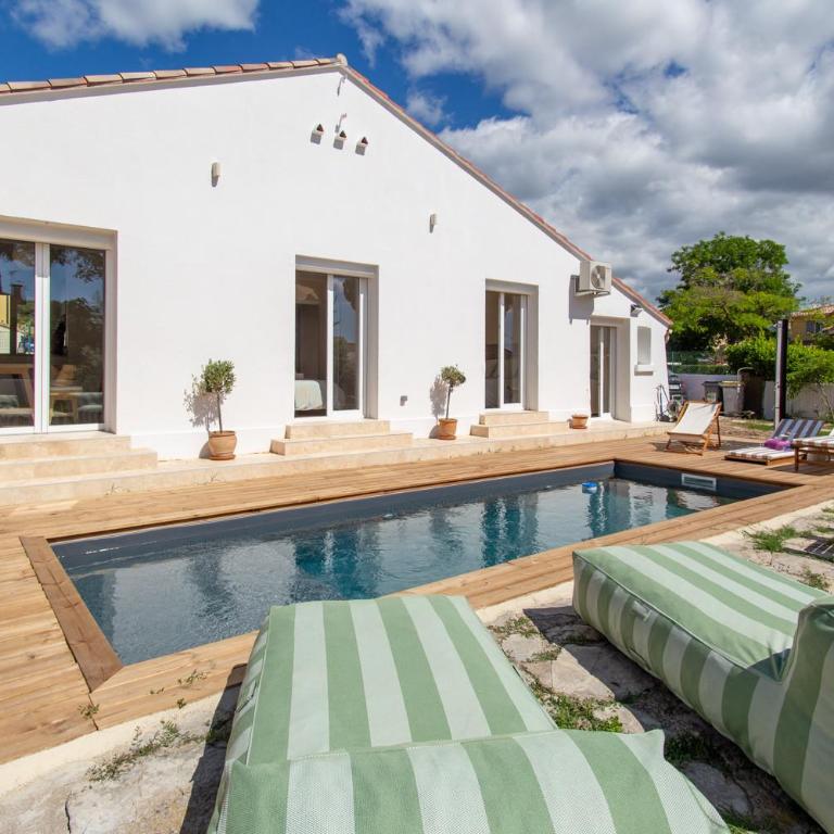 Frontignan, Villa Bianca, piscine et jardin - Villa avec Piscine Privée - 24