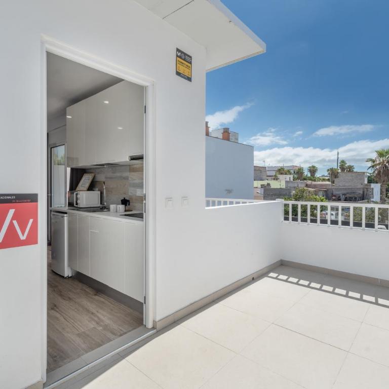 Céntrico Ático con Terraza Privada - Estudio con vistas a las montañas - 20