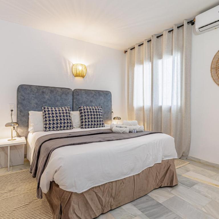 Renovated Apartment with Sea Views and Pool with Private Parking - Apartamento de 2 dormitorios - 10