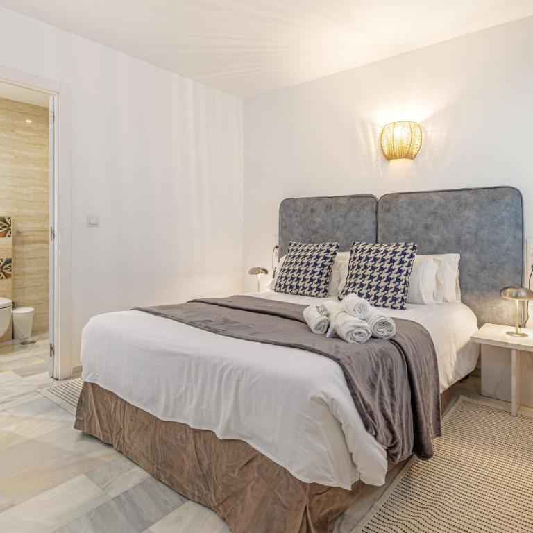 Renovated Apartment with Sea Views and Pool with Private Parking - Apartamento de 2 dormitorios - 4