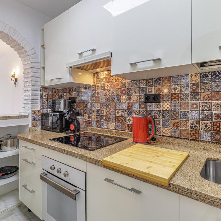 Renovated Apartment with Sea Views and Pool with Private Parking - Apartamento de 2 dormitorios - 5