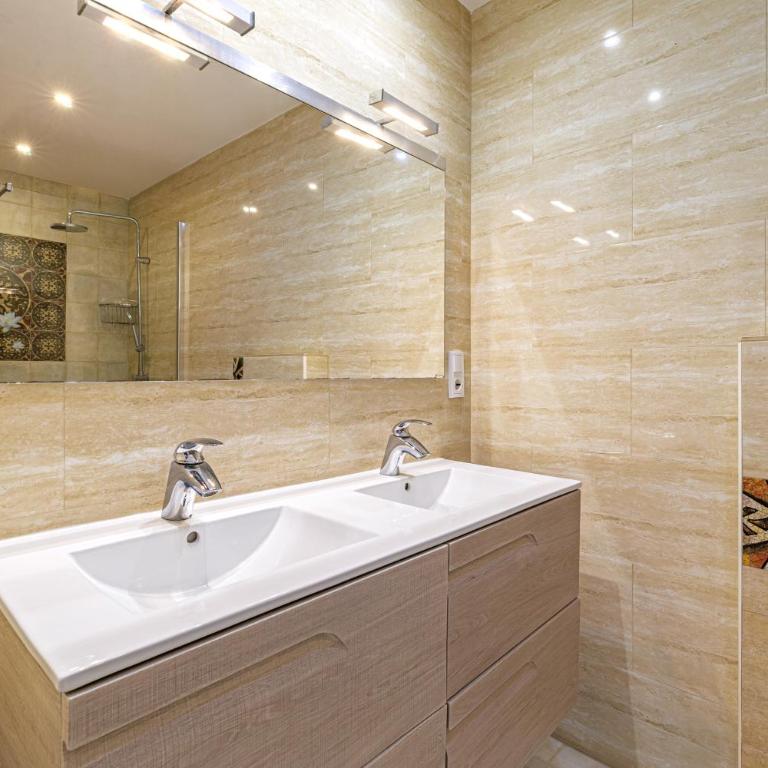 Renovated Apartment with Sea Views and Pool with Private Parking - Apartamento de 2 dormitorios - 15