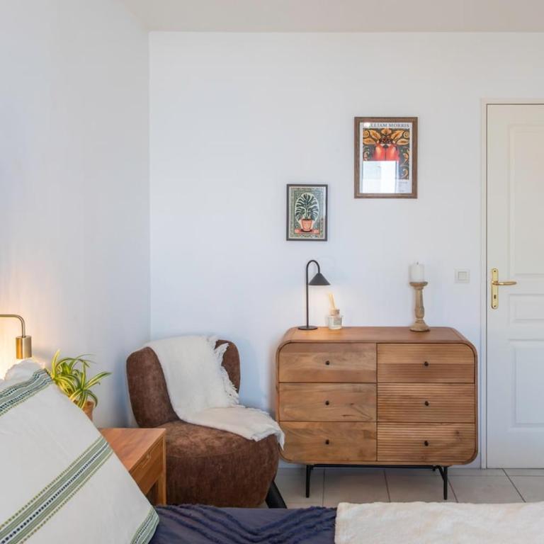 Modern 2-Bedroom Sea View, Air Conditioning, Balcony - Appartement 1 Chambre - 4