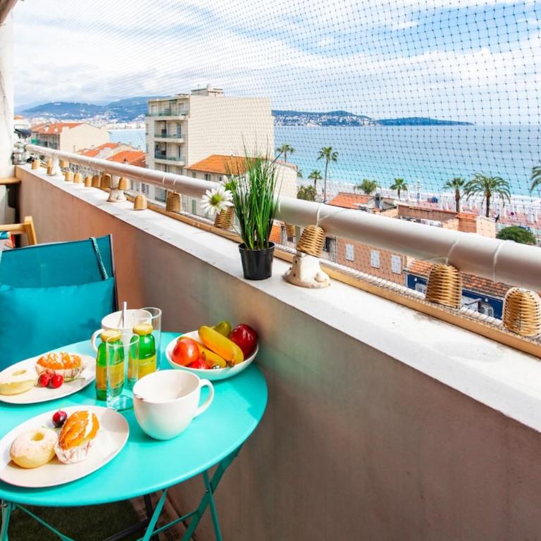 Modern 2-Bedroom Sea View, Air Conditioning, Balcony - Appartement 1 Chambre - 15