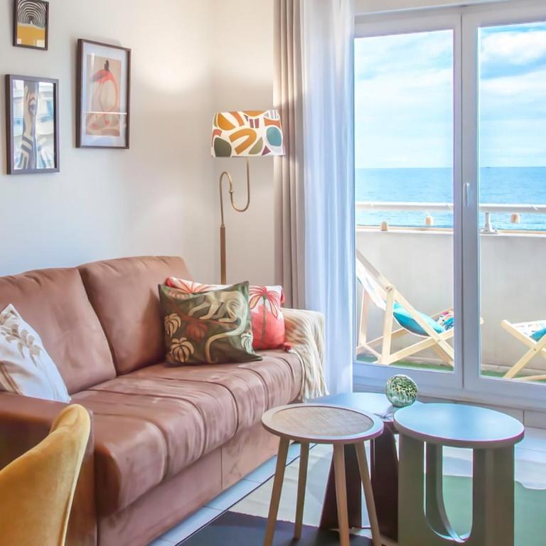 Modern 2-Bedroom Sea View, Air Conditioning, Balcony - Appartement 1 Chambre - 21
