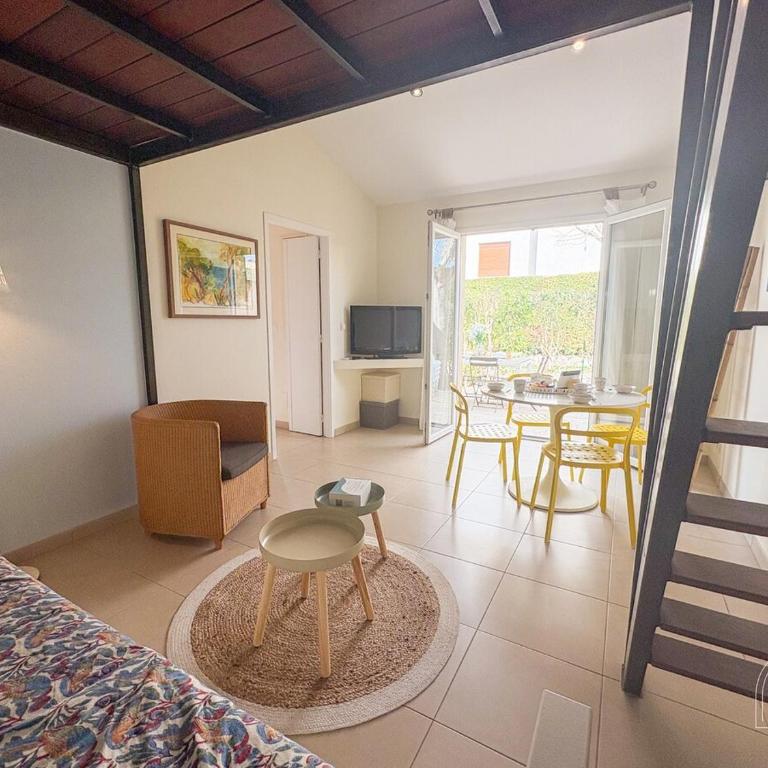 Villa club entre centre ville et plage - parking - Apartment mit 2 Schlafzimmern - 22