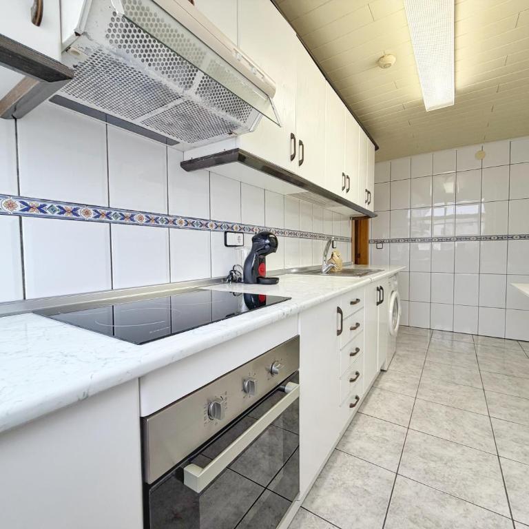 DOMuum Holidays - CHIPRE - Three-Bedroom Apartment - 11