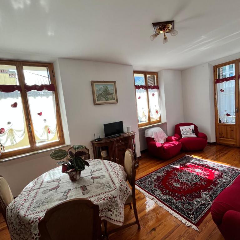 L'Avenir - in centro Aosta con parcheggio - Appartamento con 2 Camere da Letto - 4